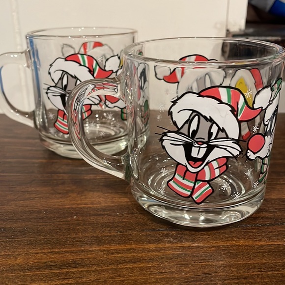 (2) Vintage Looney Tunes Christmas Glass Mugs - Picture 12 of 15